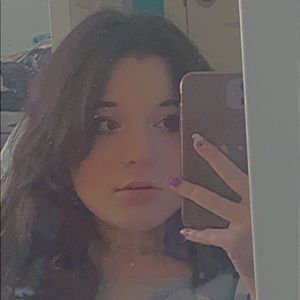 Meet your Posher, Carly